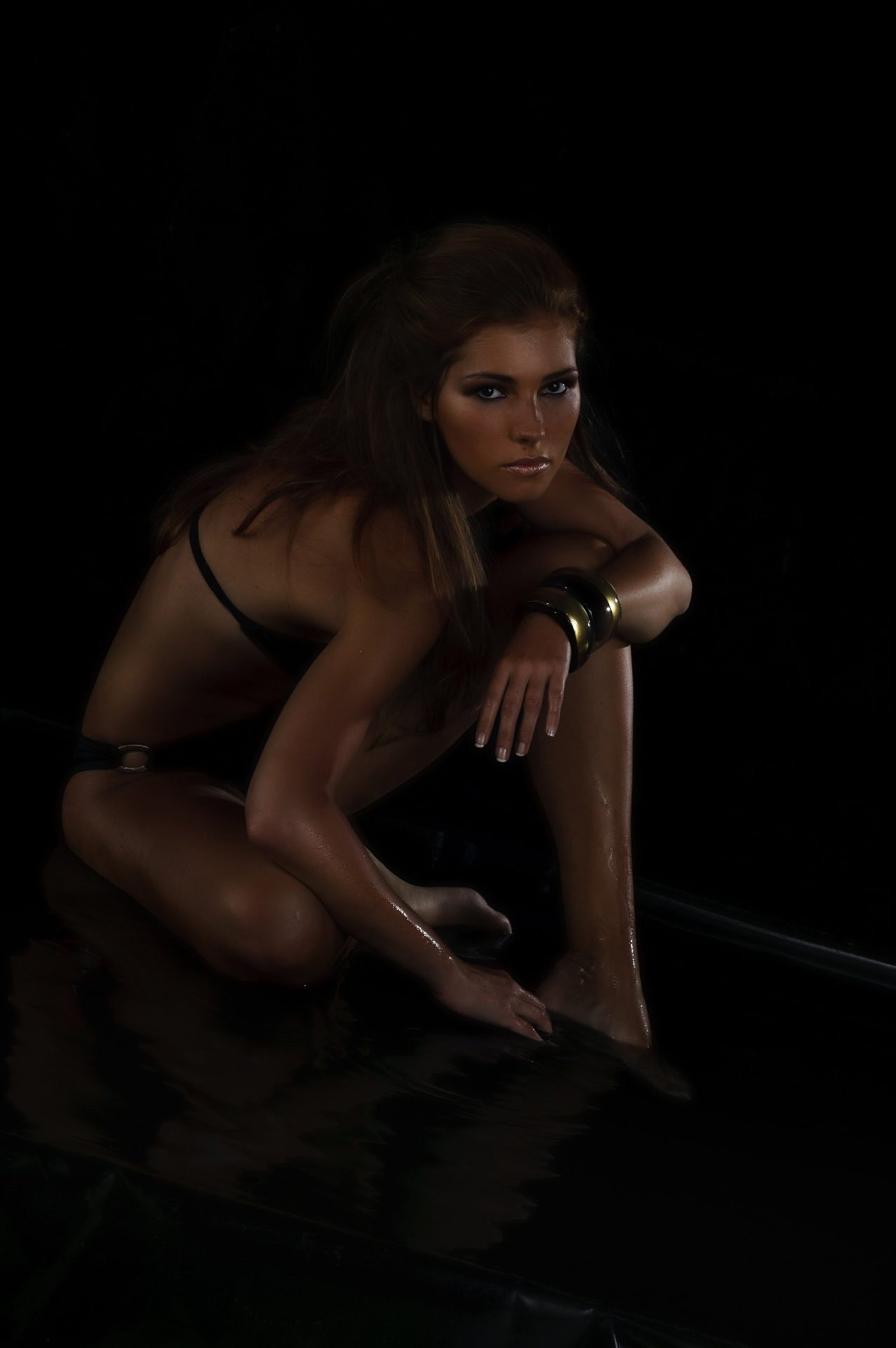 @Maillot-de-bain-piscine-noire-2008-3